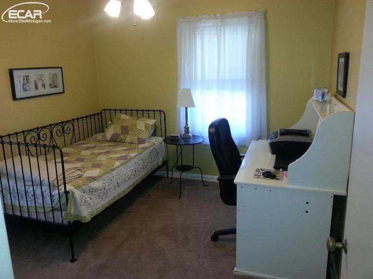 2010 Miller Road Flint, MI 48503 - Photo 9 of 10 21175212-8.JPG