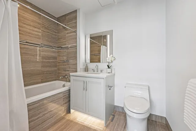 $5,500 | 800 Ave At Port Imperial, Unit 308, Weehawken, NJ 07086