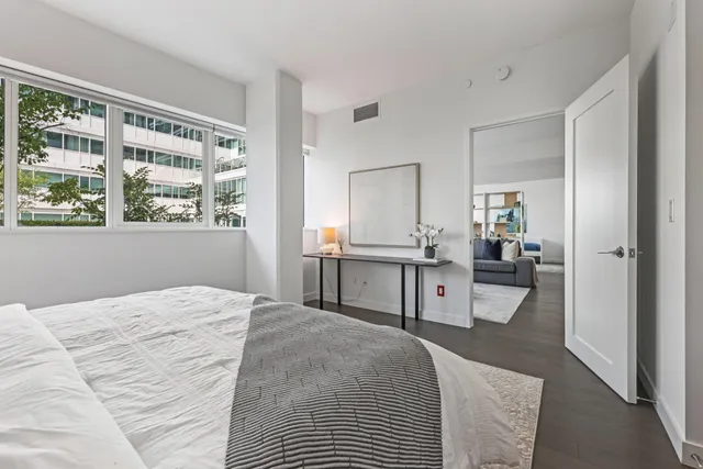 $5,500 | 800 Ave At Port Imperial, Unit 308, Weehawken, NJ 07086