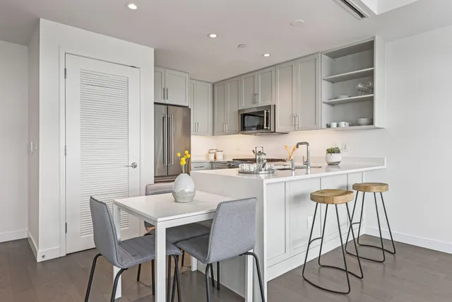 $5,500 | 800 Ave At Port Imperial, Unit 308, Weehawken, NJ 07086