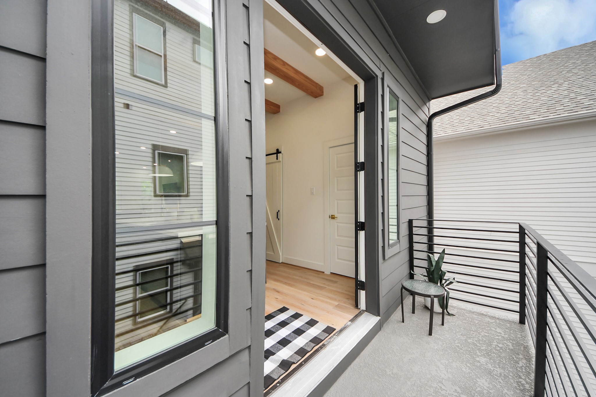 2211 Bevis Street Houston, TX 77008 - Photo 13 of 34