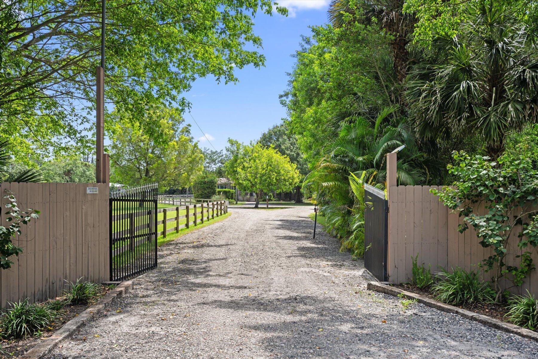 2454-2376 E Road Loxahatchee, FL 33470 - Photo 2 of 51 002-DSC_5810