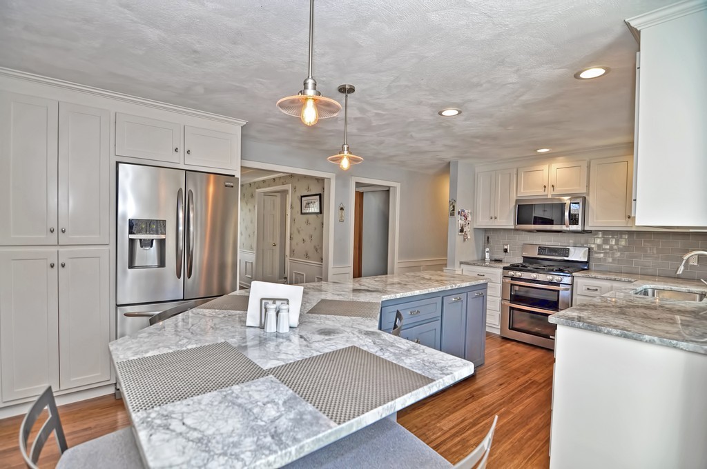 67 Jefferson Road Franklin, MA 02038 - Photo 4 of 20 Gallery Image 4