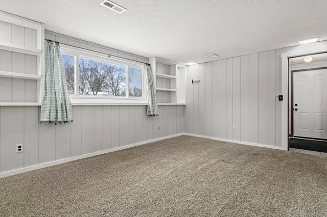 $375,000 | 12931 Portland Avenue, Burnsville, MN 55337