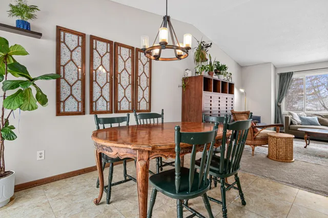 $375,000 | 12931 Portland Avenue, Burnsville, MN 55337