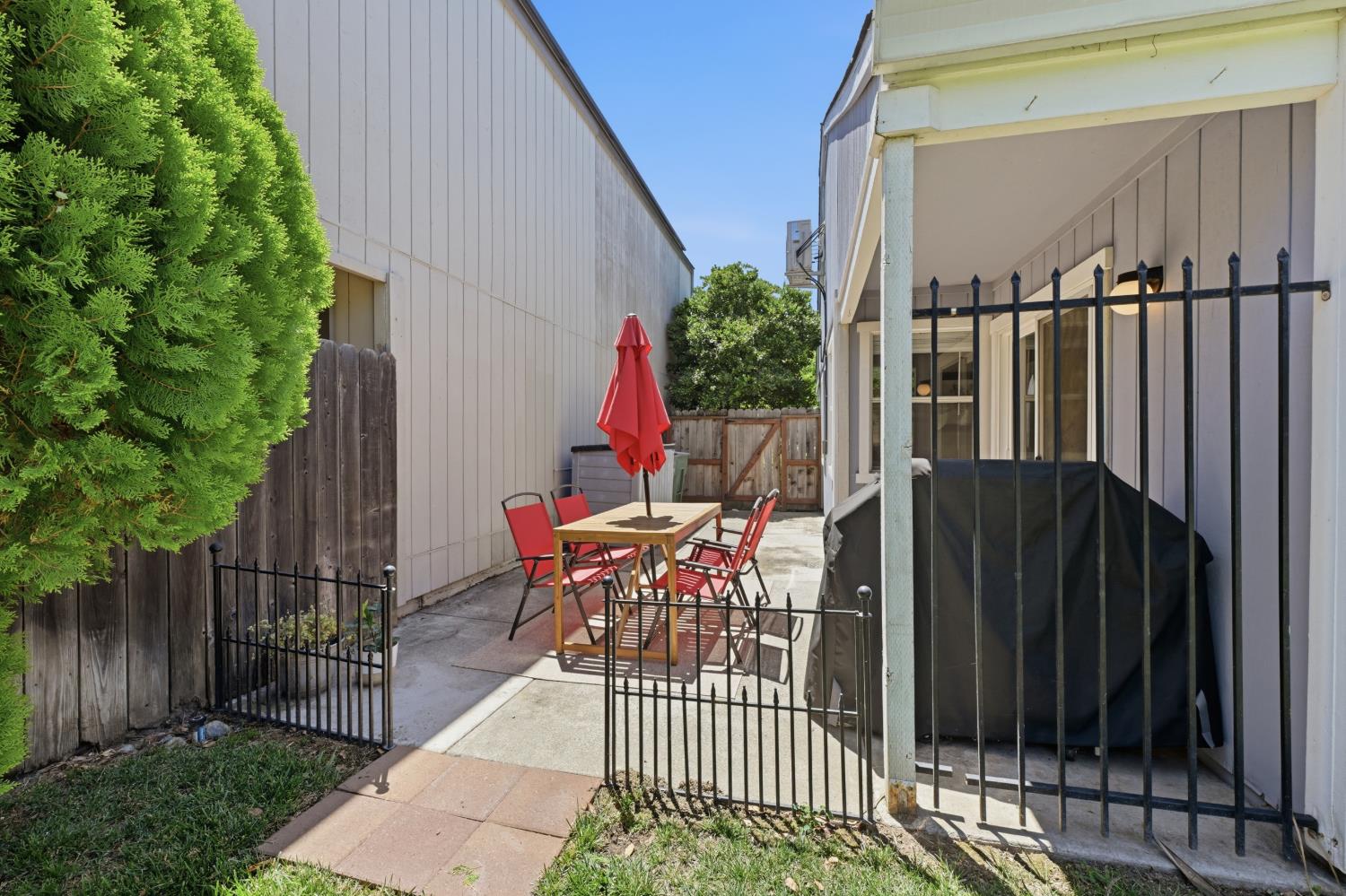 3006 Springview Meadows Drive Rocklin, CA 95677 - Photo 35 of 41
