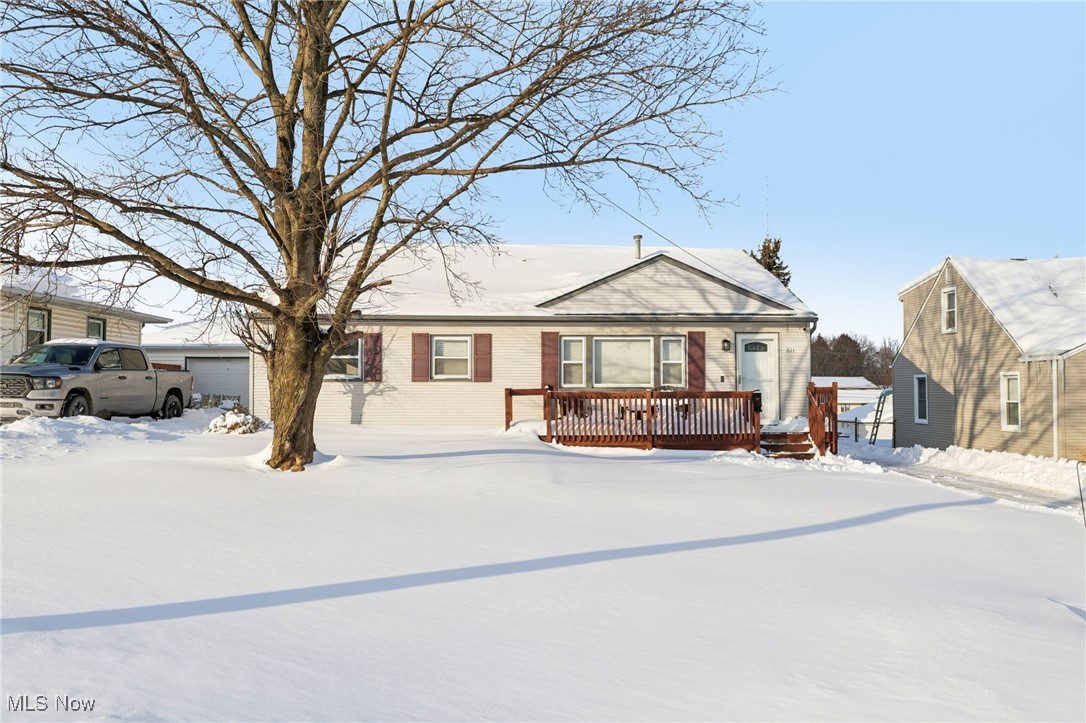 611 Wilson Street Struthers, OH 44471 - Photo 1 of 44 View of front of property with a deck
