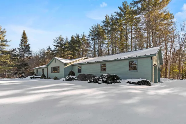 $650,000 | 26 Emily Lane, Newbury, NH 03255