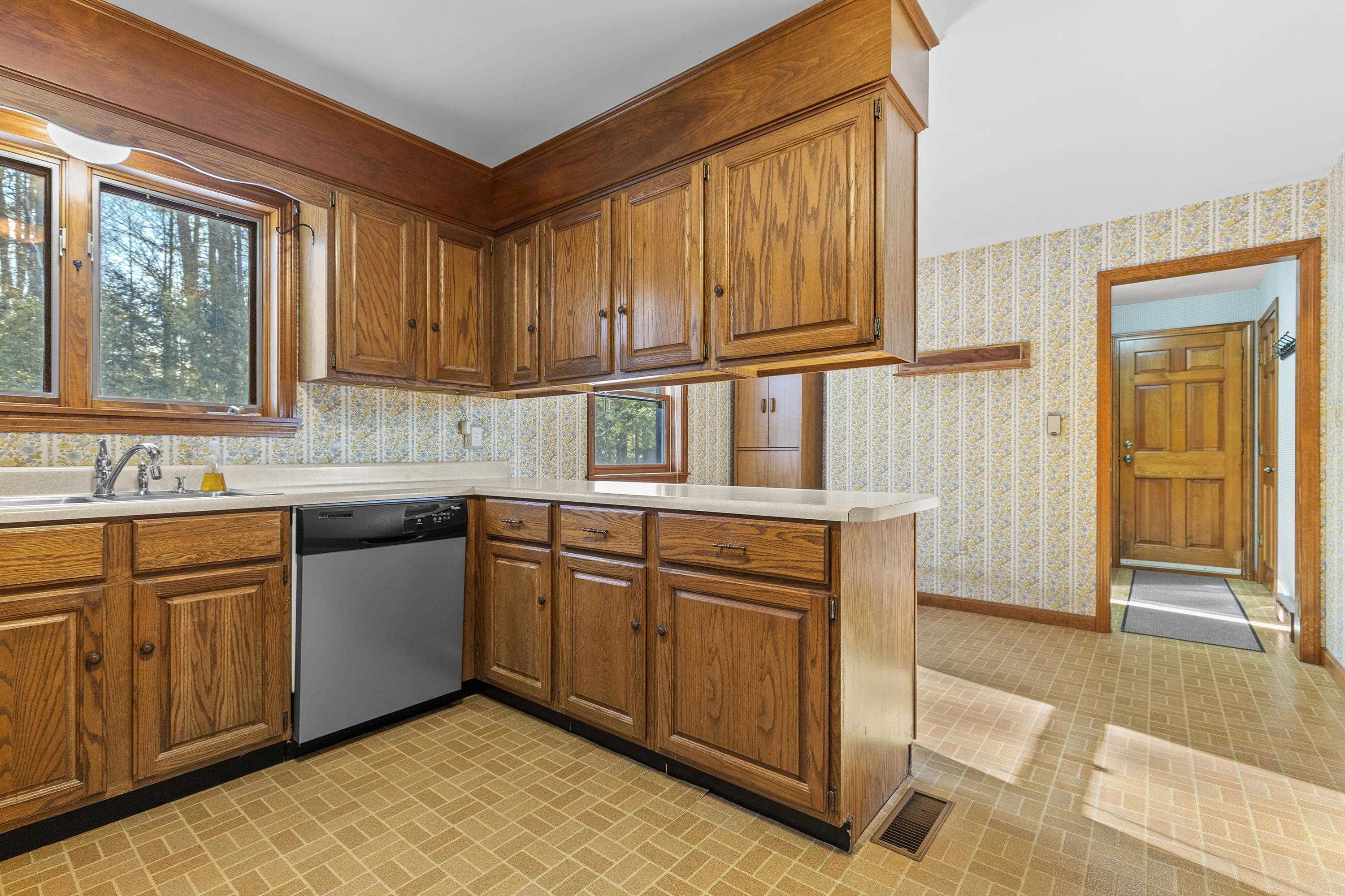 26 Emily Lane Newbury, NH 03255 - Photo 6 of 45