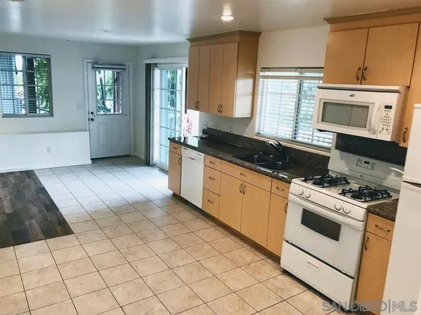 $2,995 | 1336 Bush Street, Unit LOWER UNI, San Diego, CA 92103
