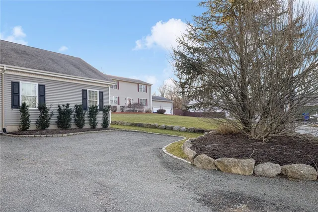 $2,200 | 29 Fairview Avenue, Unit B, West Warwick, RI 02893