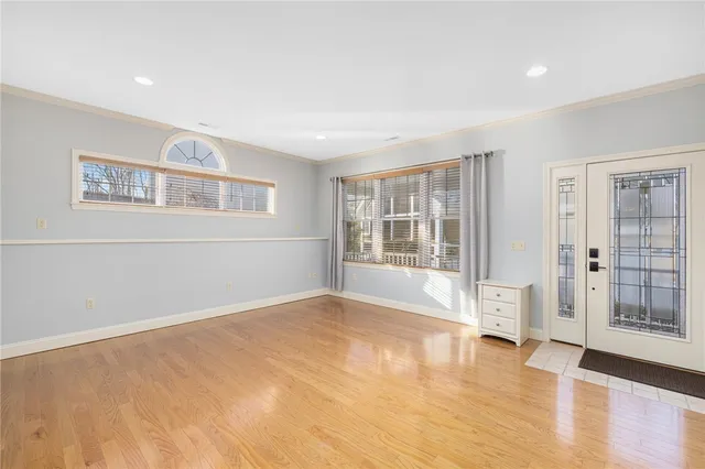 $2,200 | 29 Fairview Avenue, Unit B, West Warwick, RI 02893