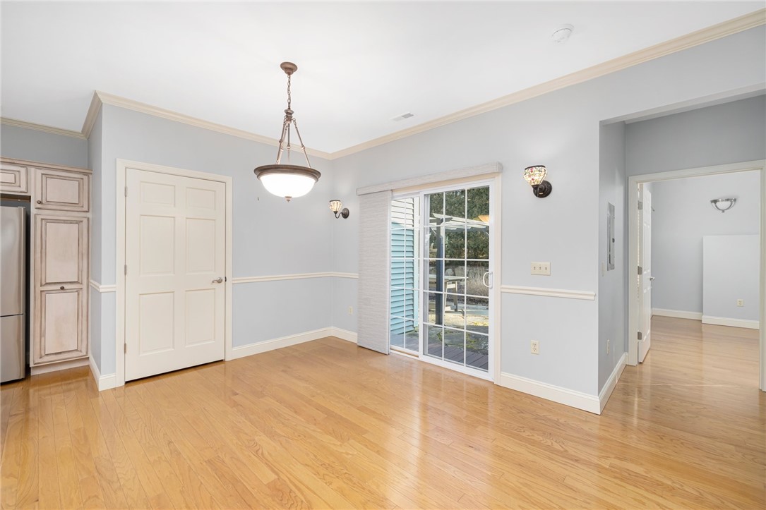 29 Fairview Avenue, Unit B West Warwick, RI 02893 - Photo 8 of 31