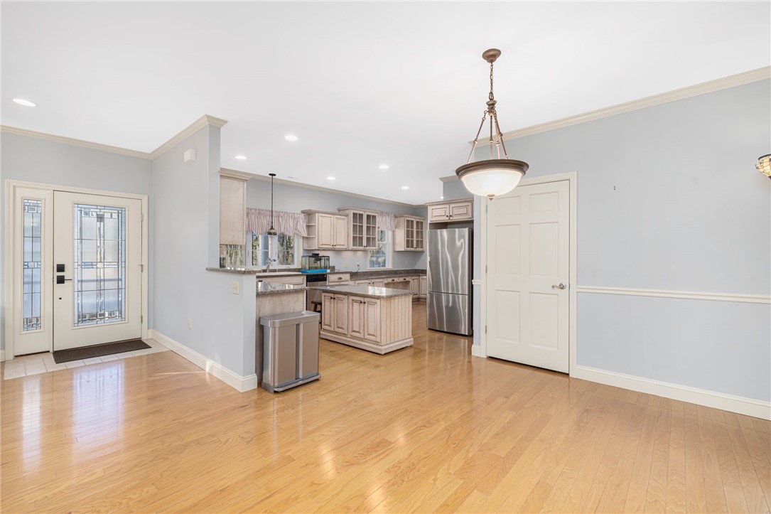 29 Fairview Avenue, Unit B West Warwick, RI 02893 - Photo 10 of 31