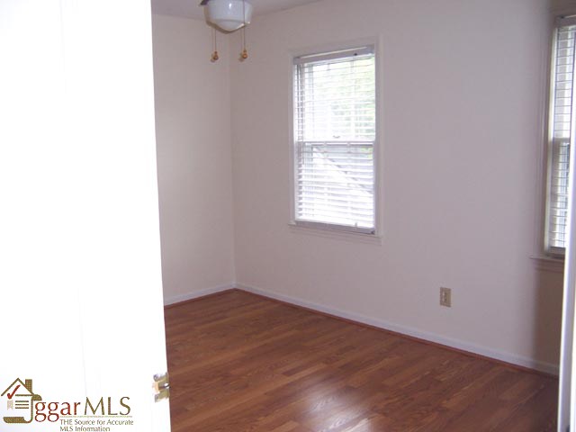 702 East Silverleaf Street Greer, SC 29650 - Photo 7 of 13 Gallery Image 7