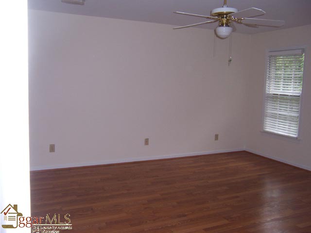 702 East Silverleaf Street Greer, SC 29650 - Photo 8 of 13 Gallery Image 8