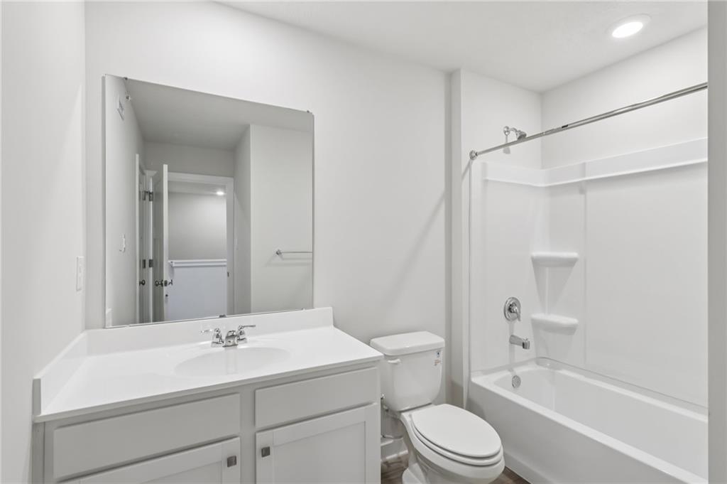 116 River Ridge Drive Coraopolis, PA 15108 - Photo 20 of 27 a bathroom with a sink a toilet and shower