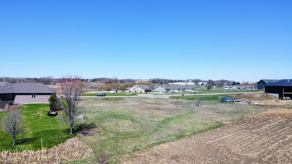 $28,000 | 1738 Tiger Ridge Court, Albert Lea, MN 56007