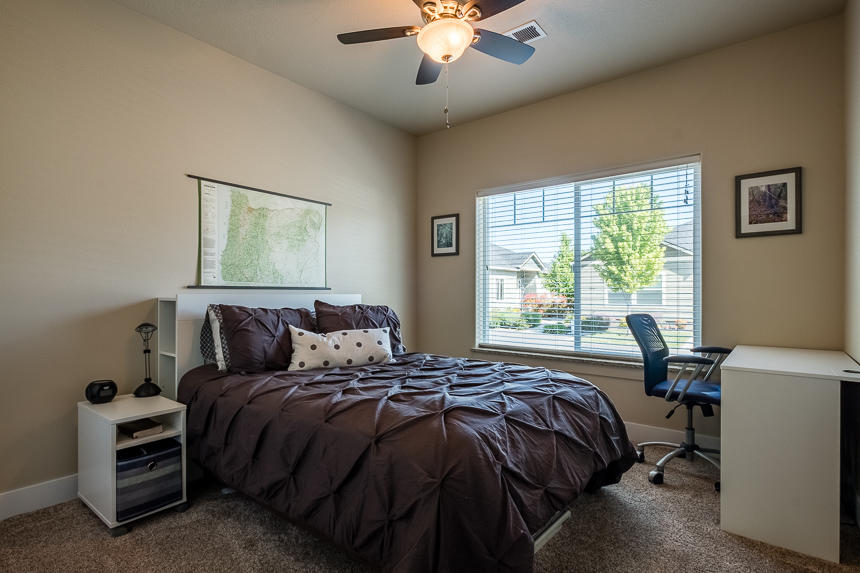 395 Live Oak Loop Central Point, OR 97502 - Photo 15 of 27 395 Live Oak-10