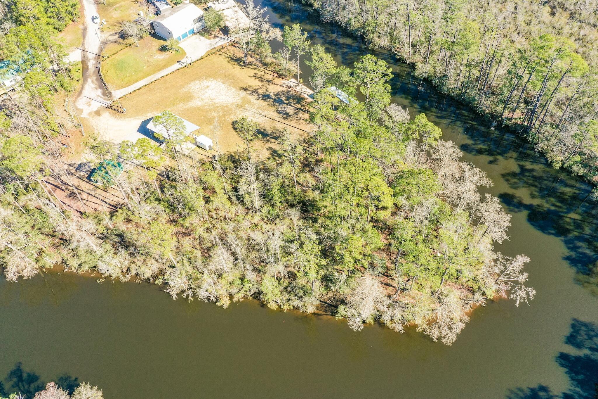 159 Clipper Cove Road Freeport, FL 32439 - Photo 5 of 7