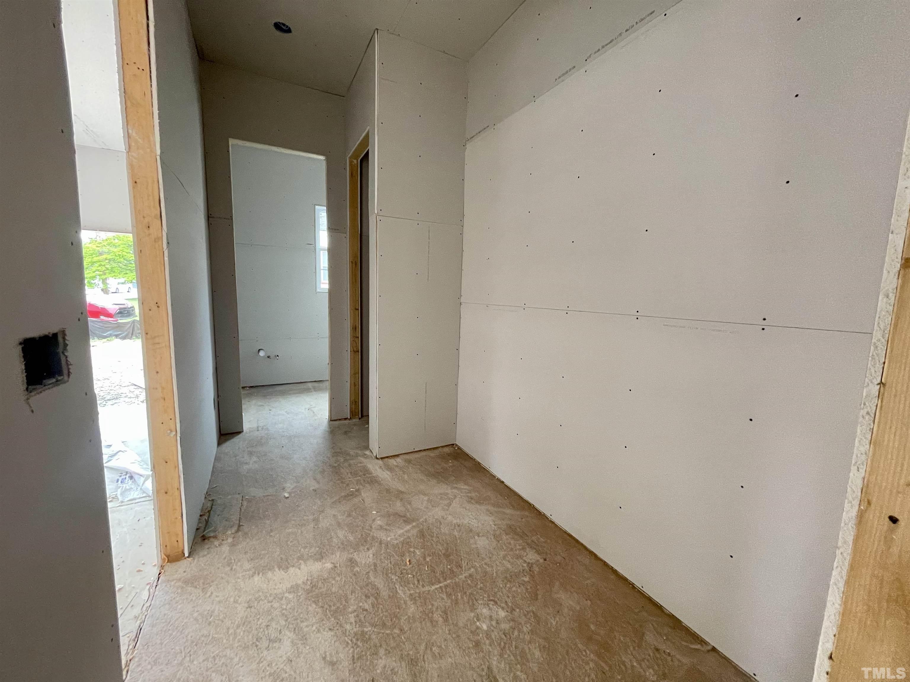 301 Georgetown Road Raleigh, NC 27608 - Photo 27 of 77