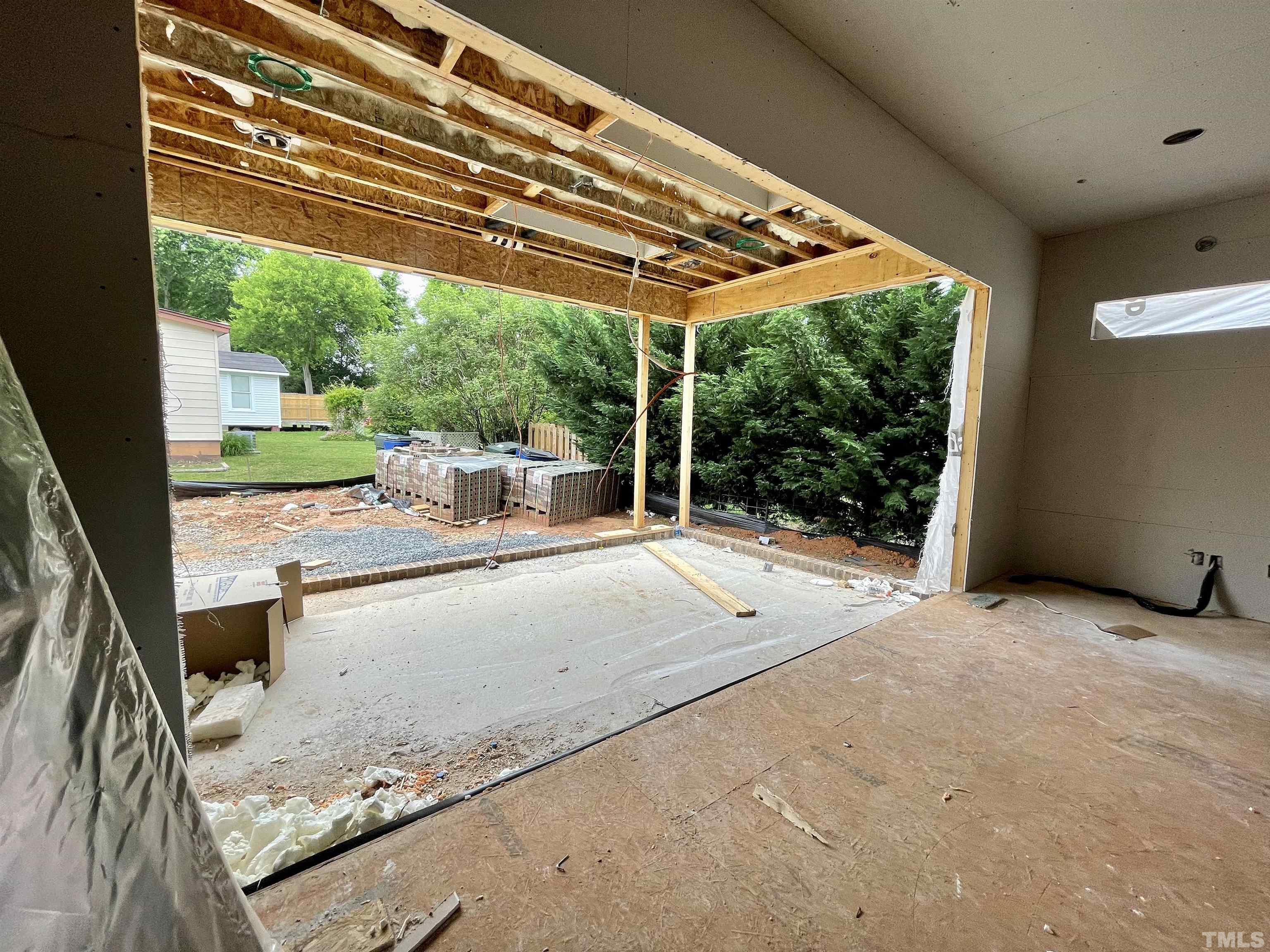 301 Georgetown Road Raleigh, NC 27608 - Photo 5 of 77