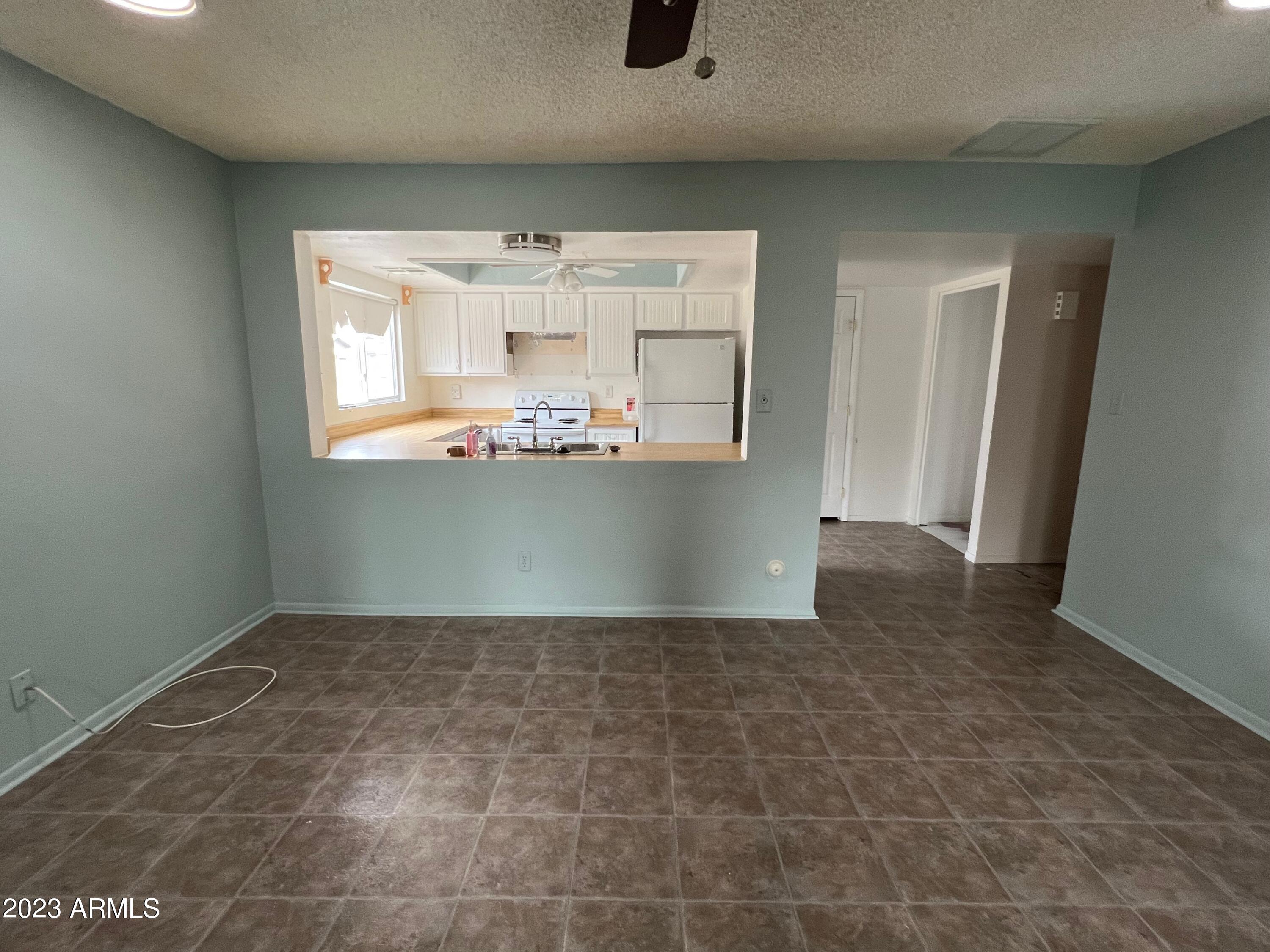 5235 West Redfield Road Glendale, AZ 85306 - Photo 3 of 21 IMG_7255