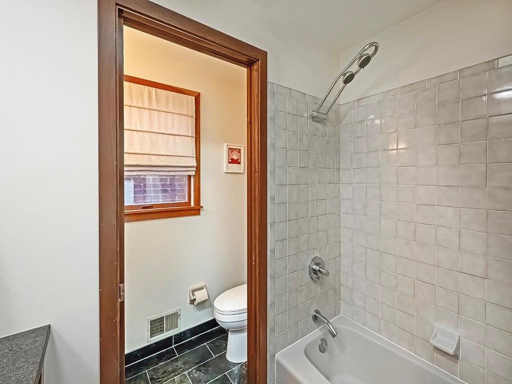 718 Filbert Street Pittsburgh, PA 15232 - Photo 18 of 28 Gallery Image 18