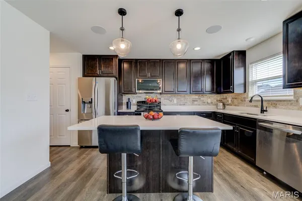 $500,000 | 902 Palisades Circle, St. Charles, MO 63301