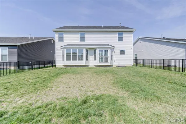 $500,000 | 902 Palisades Circle, St. Charles, MO 63301