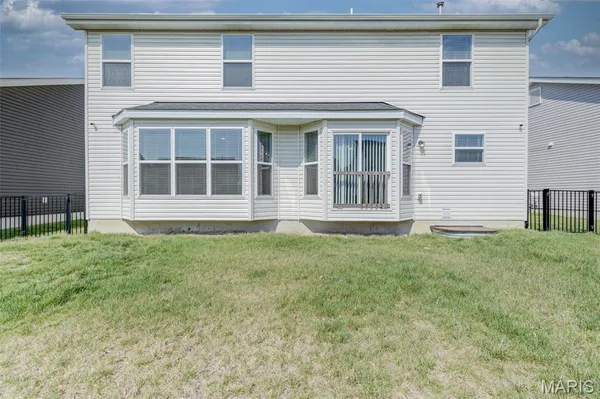 $500,000 | 902 Palisades Circle, St. Charles, MO 63301