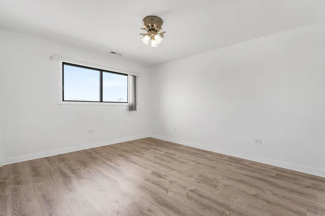 $179,000 | 4830 West 122nd Street, Unit 3E, Alsip, IL 60803