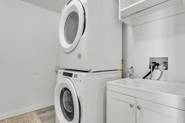 $179,000 | 4830 West 122nd Street, Unit 3E, Alsip, IL 60803