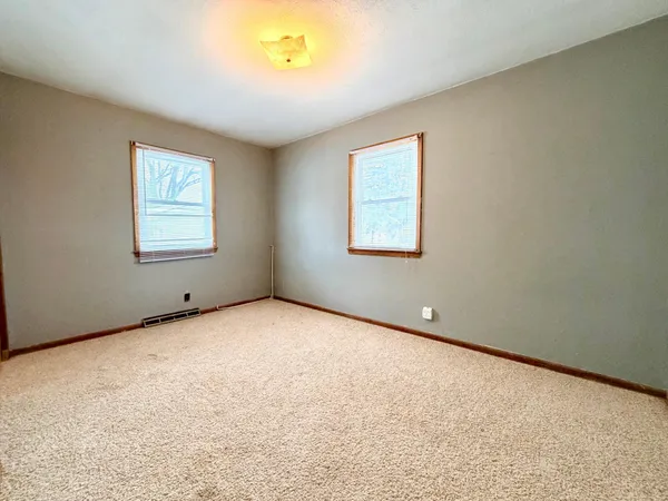 $167,500 | 211 North Grove Street, Okabena, MN 56161