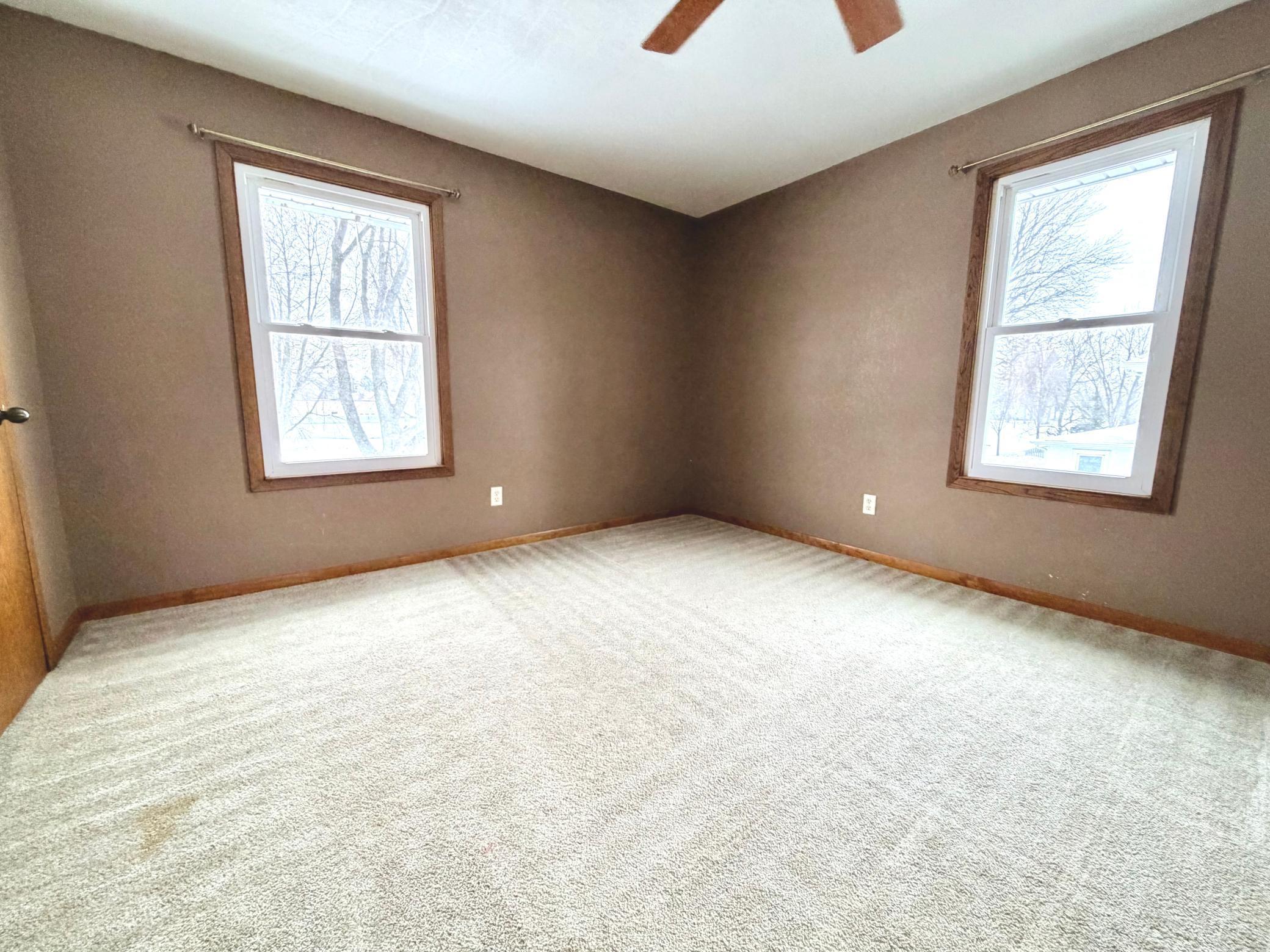 211 North Grove Street Okabena, MN 56161 - Photo 16 of 24