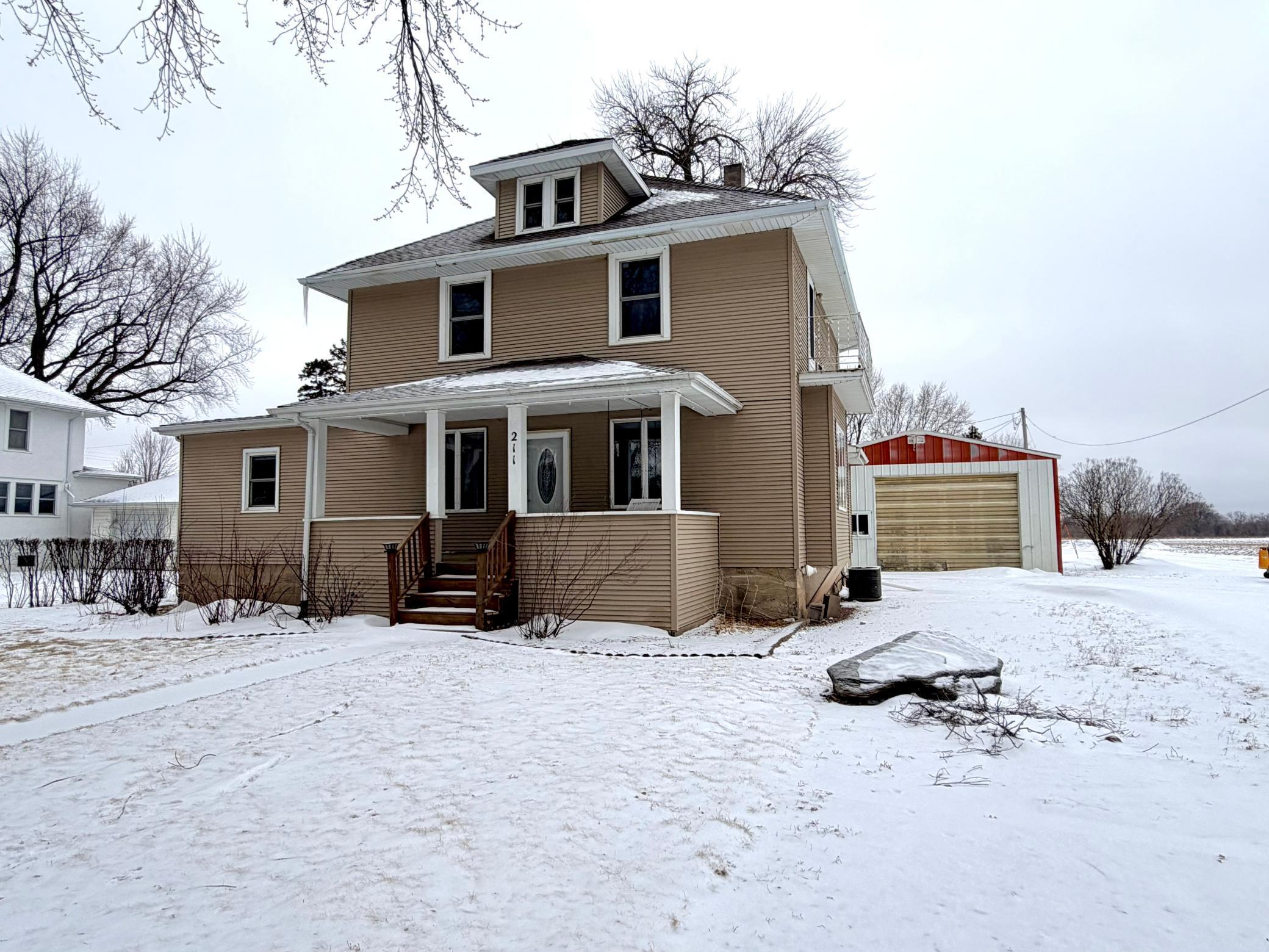 211 North Grove Street Okabena, MN 56161 - Photo 2 of 24