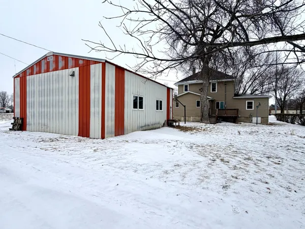 $167,500 | 211 North Grove Street, Okabena, MN 56161