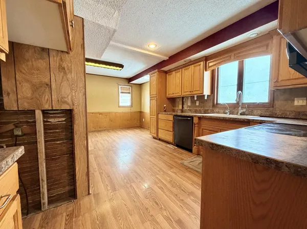 $167,500 | 211 North Grove Street, Okabena, MN 56161