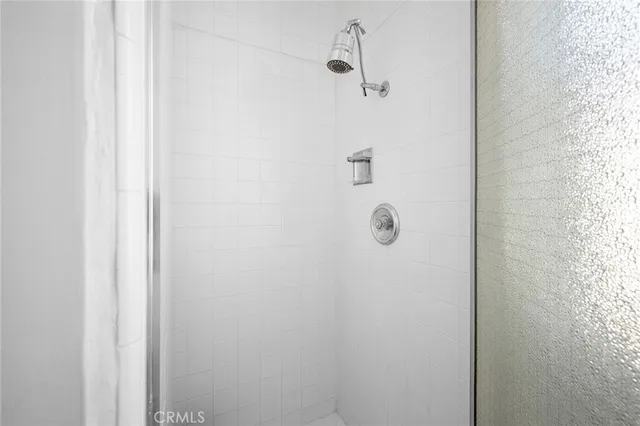 $3,395 | 5435 Yarmouth Avenue, Unit 7, Encino, CA 91316