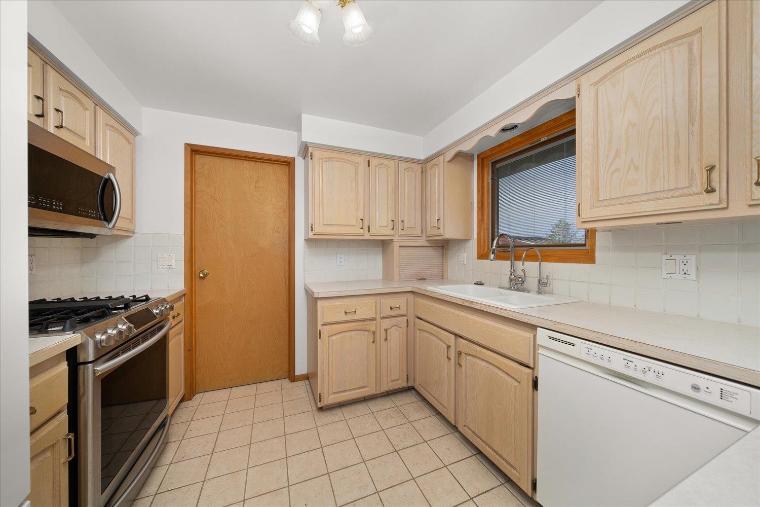 9105 North 5 Mile Road Spokane, WA 99208 - Photo 11 of 32 Gallery Image 11