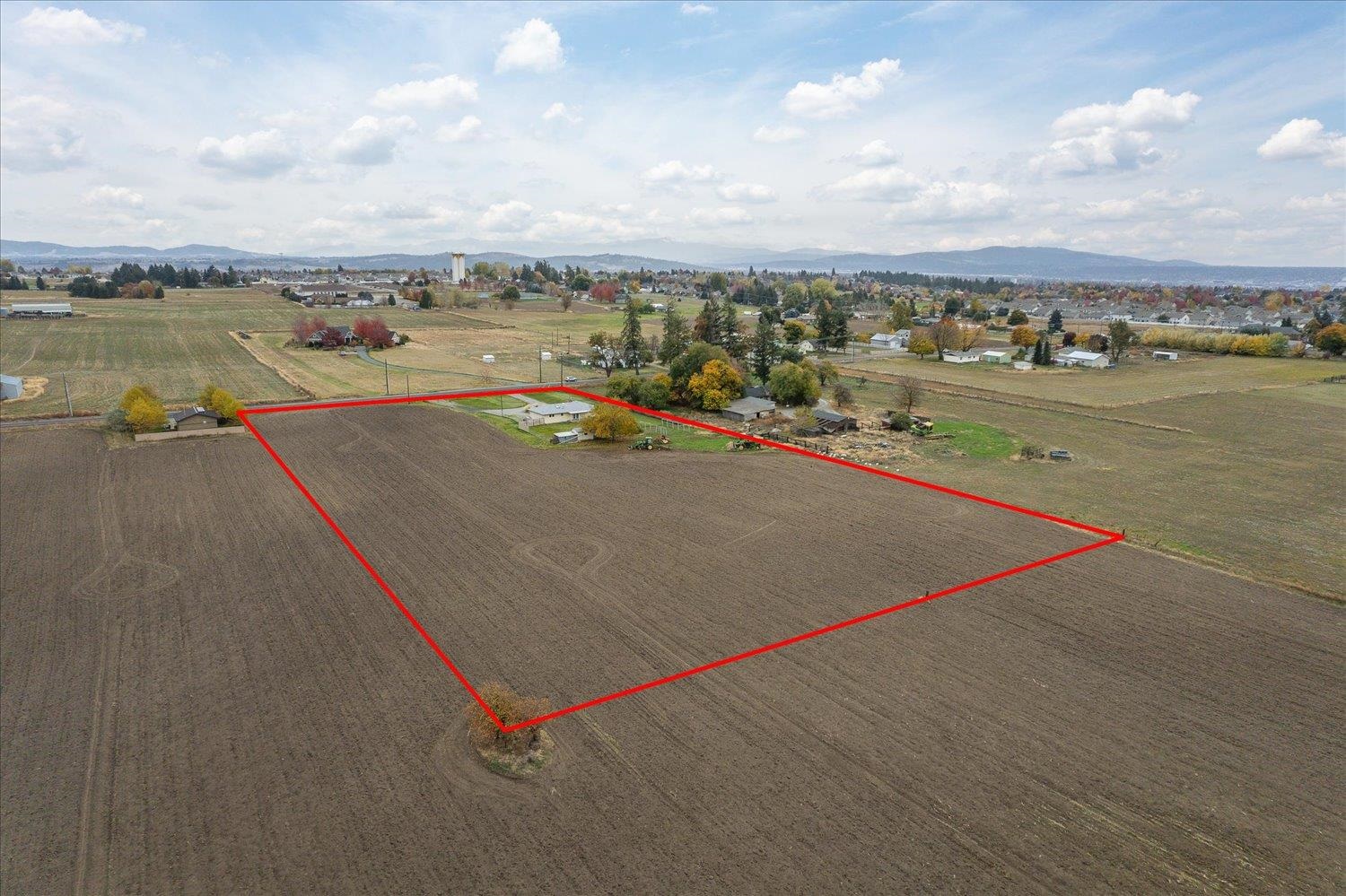 9105 North 5 Mile Road Spokane, WA 99208 - Photo 2 of 32 Gallery Image 2