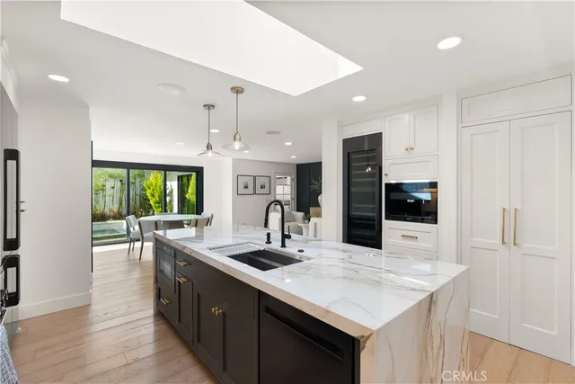 $5,295,000 | 521 Westminster Avenue, Newport Beach, CA 92663