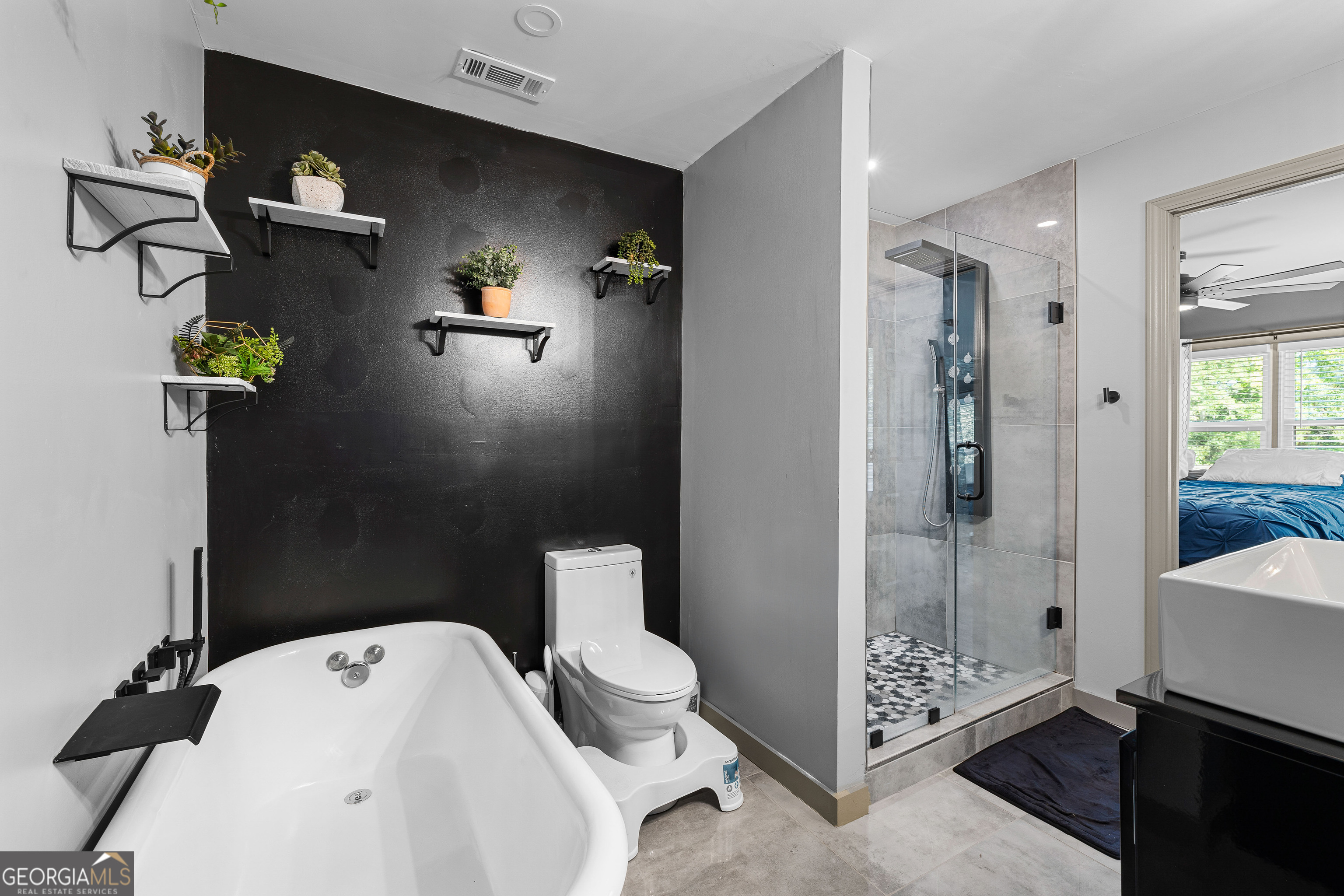 105 Ransby Drive Hogansville, GA 30230 - Photo 25 of 52 a bathroom with a toilet and a shower