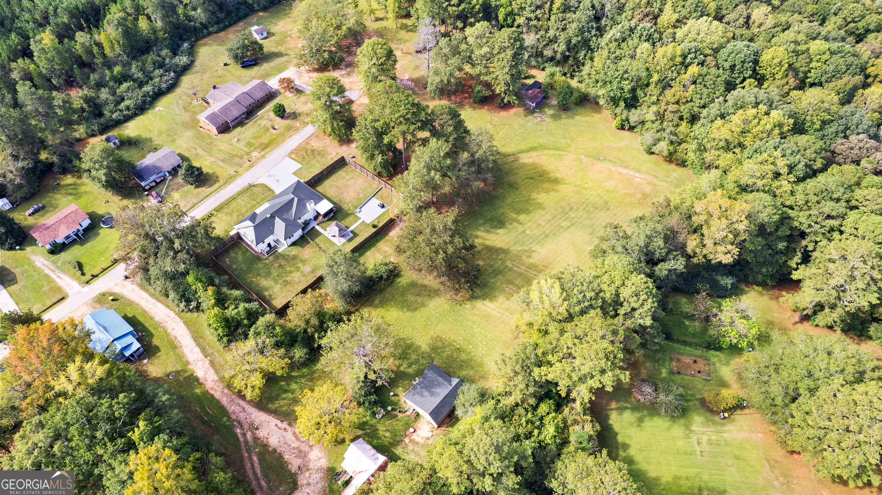 105 Ransby Drive Hogansville, GA 30230 - Photo 50 of 52 a picture of flowers