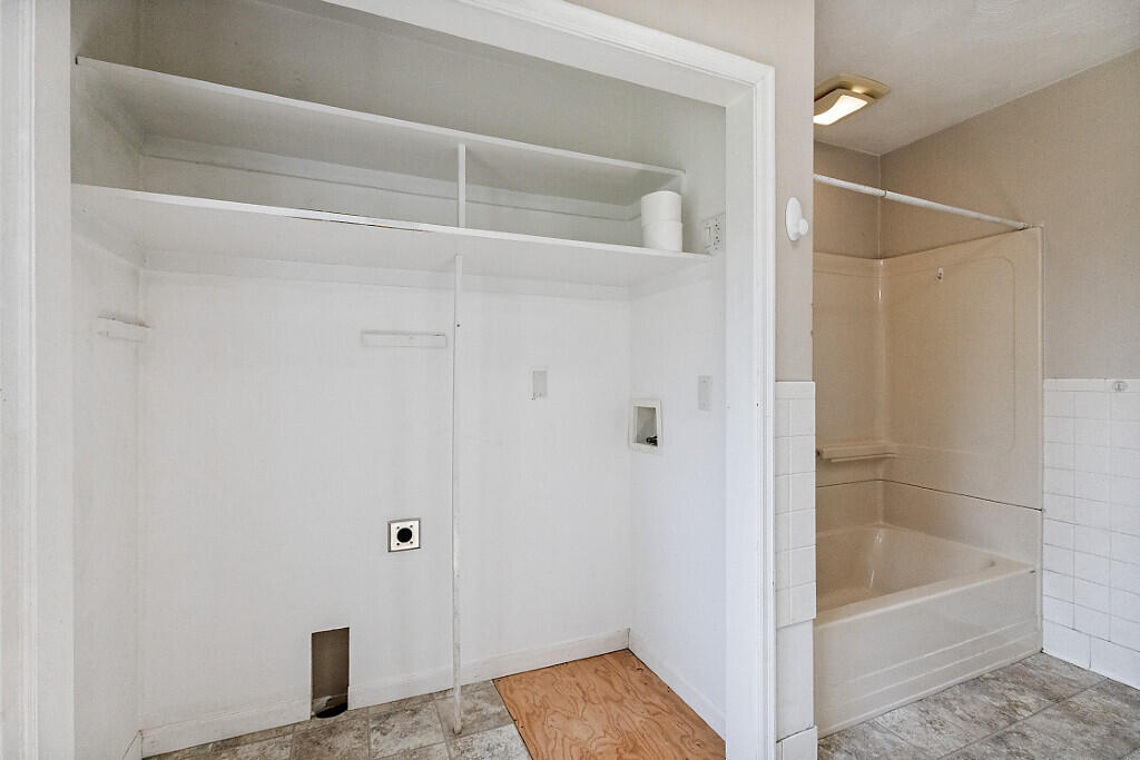 50-52 8 Rod Road Waterville, ME 04901 - Photo 27 of 42 Bath/Laundry