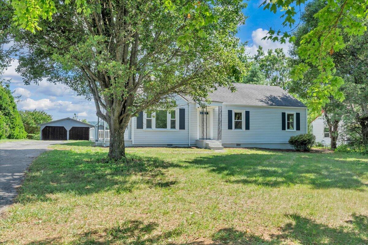 5609 Franklin Street Ferrum, VA 24088 - Photo 2 of 42 01-MIB00616-R5