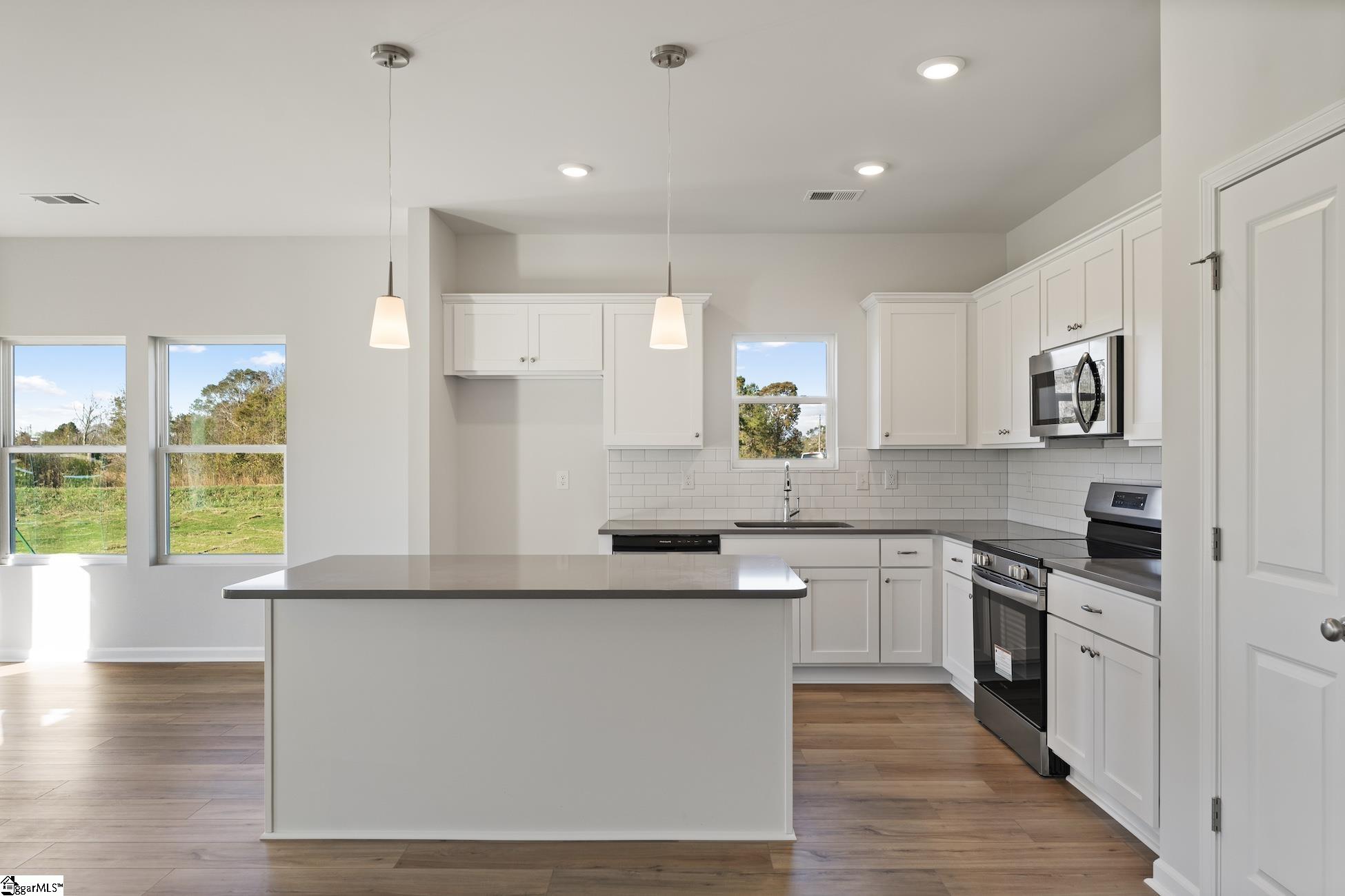 1465 Macedonia Road Gaffney, SC 29341 - Photo 9 of 25