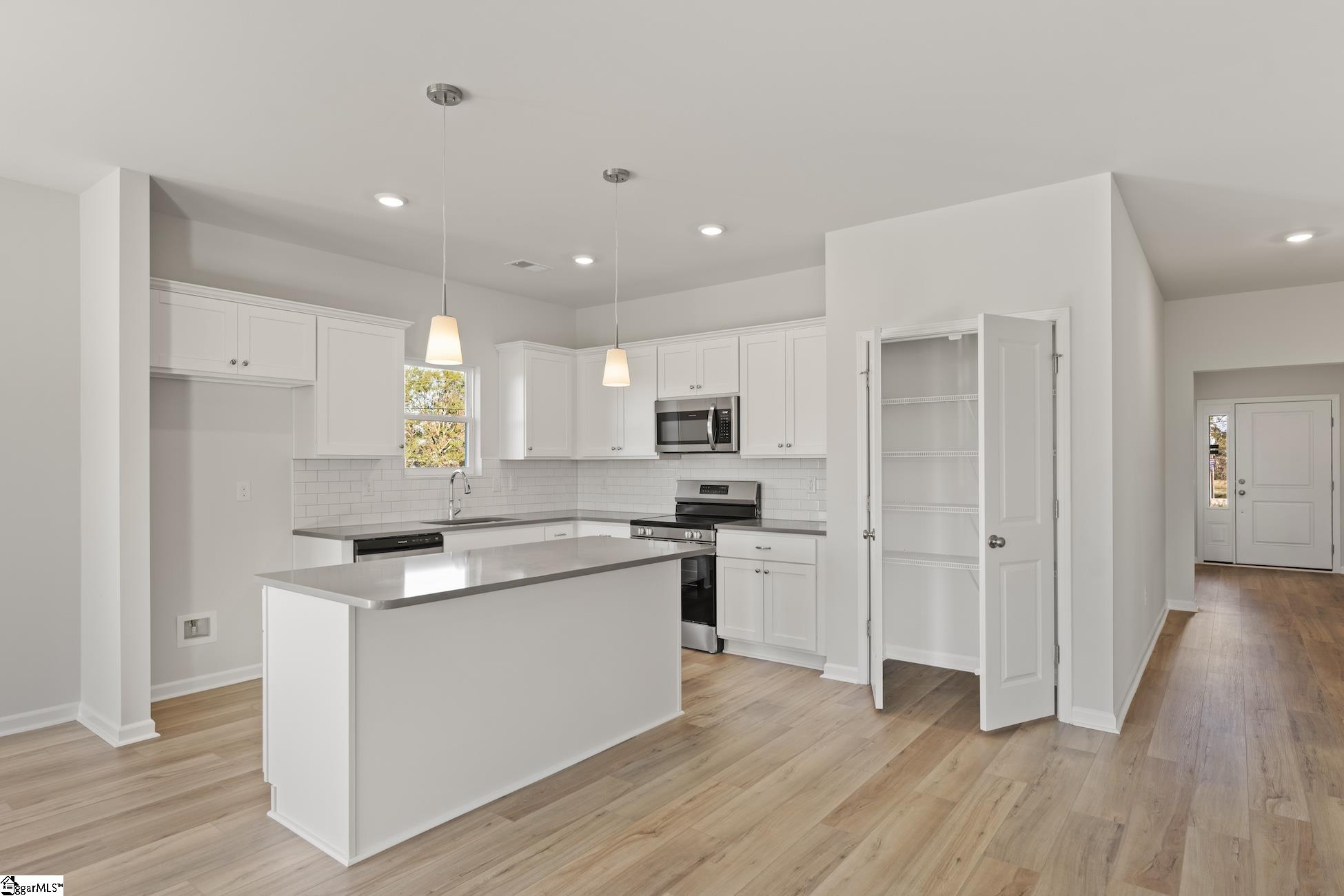 1465 Macedonia Road Gaffney, SC 29341 - Photo 10 of 25