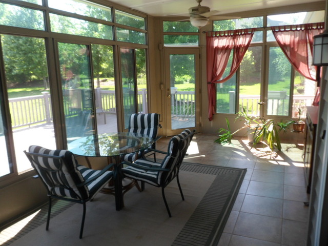 39W479 Baert Road St. Charles, IL 60175 - Photo 9 of 25