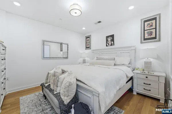 $799,999 | 9 Somerset Lane, Unit 408, Edgewater, NJ 07020